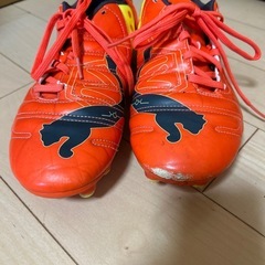 【最終値下げ‼️】PUMA サッカースパイク　26.5cmの画像