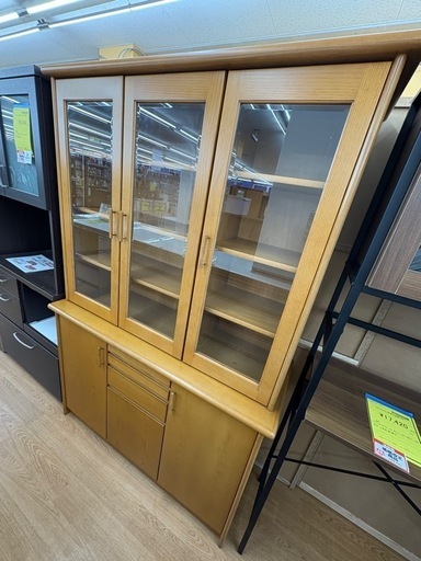 値下げしました】☆ドリーム荒牧店ジモティー割引有☆ カリモク/3枚扉