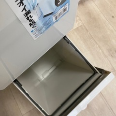 値下げ！臭い漏れを防ぐパッキン付き2段分別ゴミ箱の画像