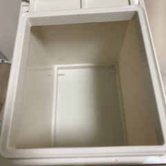 値下げ！臭い漏れを防ぐパッキン付き2段分別ゴミ箱の画像