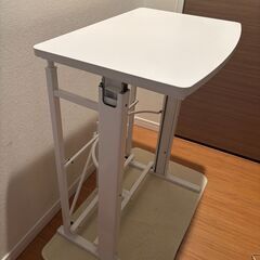 E-WIN スタンディングデスク(白・固定脚）パソコンデスクの画像