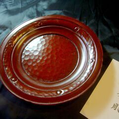 【食器】鎌倉彫　盛器・盛皿　「陽堂」製（木彫り、漆塗り、漆器）【未使用・箱付き】の画像