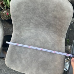 昇降式カウンターチェアーの画像