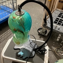 ロ2508-015 卓上ランプ 剥がれあり 動作確認済みの画像