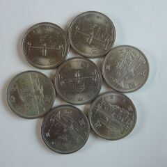 天皇陛下陛下御在50年１００円貨幣の画像