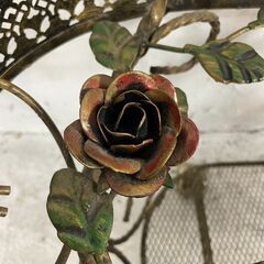 ◆🔶送料無料・設置無料有り🔶◆RENAISSANCE サイドテーブル ゴールド 薔薇 棚付き コーヒーテーブルの画像