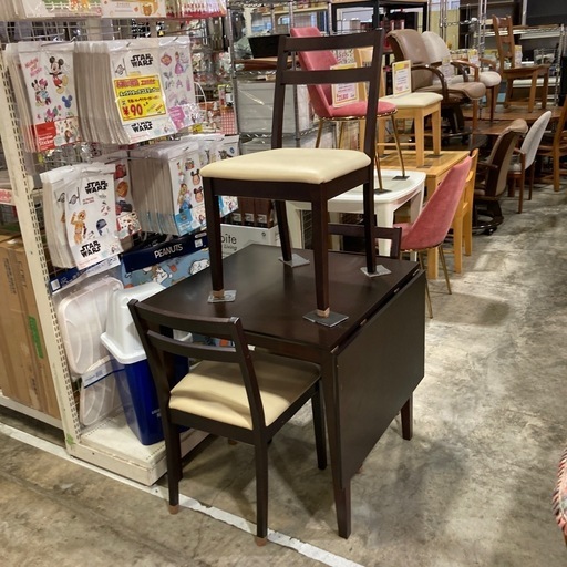 ダイニング４点セット　ブラウン