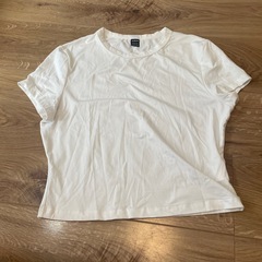 クロップドTシャツ2枚セット（ホワイト・ベージュ）の画像