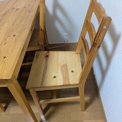 IKEA ダイニングテーブルセットの画像