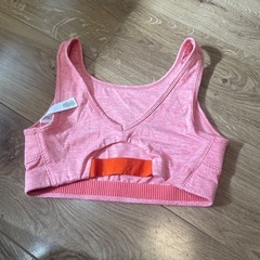 NIKE スポーツブラ　Mサイズ　オレンジの画像
