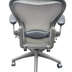 アーロンチェア Bタイプ フルサポート ランバーサポート付 オフィスチェア HermanMiller ハーマンミラー ブラックの画像
