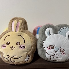 ちいかわモコモコダイカットクッションの画像