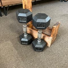 筋トレ　ダンベル5kg2個　トータル10kg、ダンベルホルダー（自作）　の画像