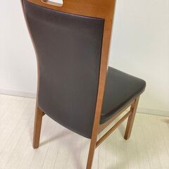 テーブル＋椅子の画像