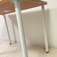 テーブル＋椅子の画像