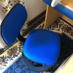 ニトリの子供机セットの画像