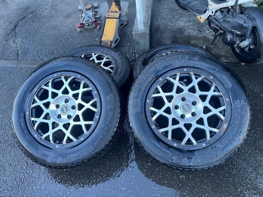 BRUT ホイール18インチ スポークデザイン スタッドレスタイヤ2023年