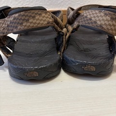 28㌢ノースフェイス　サンダルの画像