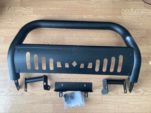 値下げ！新品未使用　 デリカ　前期　バンパーガード　ブルバー　グリルガード　バンパープロテクター