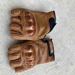 ホワイトジェットヘルメットとグローブセットの画像