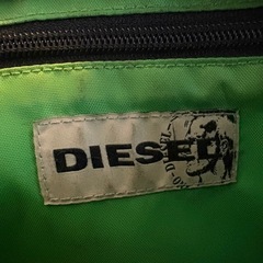 DIESEL ショルダーバッグ　グラフィック ブラック×グリーンの画像