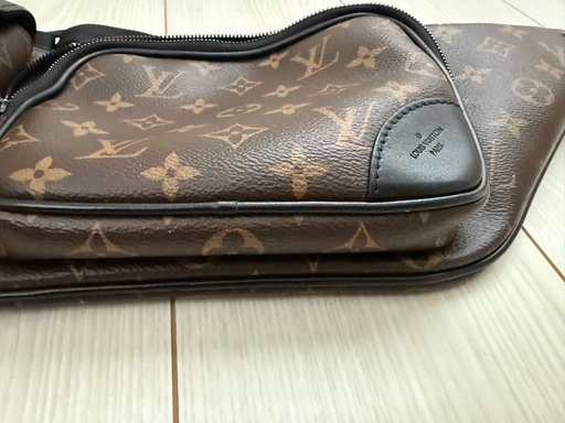 LOUIS VUITTON（ルイ・ヴィトン）　クリストファー・バムバッグ