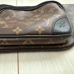 LOUIS VUITTON（ルイ・ヴィトン）　クリストファー・バムバッグの画像