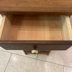 山小屋で使用 レトロ北欧テイスト 収納ラック サイズ31×33×80cmの画像