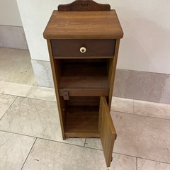 山小屋で使用 レトロ北欧テイスト 収納ラック サイズ31×33×80cmの画像