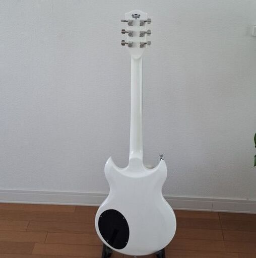 【美品】【人間工学に基づいて】【弾きやすいように設計】VOX SDC-22 The VOX Showroom - Vox SDC-22 Guitars - 2011 - 2014