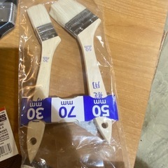 新品未使用　ペンキを塗る時の 刷毛 3点セットの画像