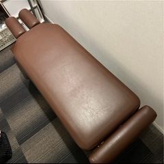 施術ベッドの画像