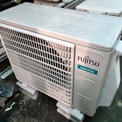 FUJITSUルームエアコン2.2k 標準設置まで込みですの画像