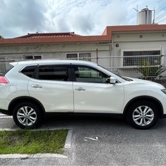 日産　エクストレイルの画像