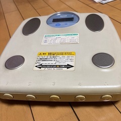 タニタ脂肪計付きヘルスメーターの画像