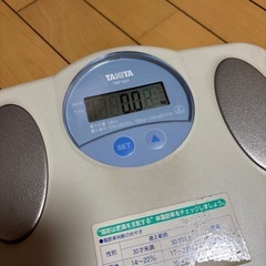 タニタ脂肪計付きヘルスメーターの画像
