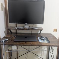 PCデスクの画像