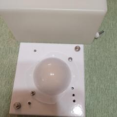LED照明　階段の画像