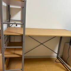 ニトリ ラック収納付きデスクの画像