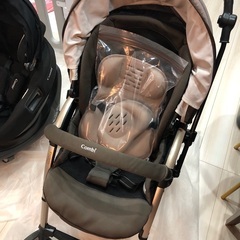 美品　Combi  チャイルドシート＆ベビーカーsetの画像