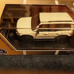 TOYOTA LAND CRUISER 250 ストラップとタオル&ミニカーの画像
