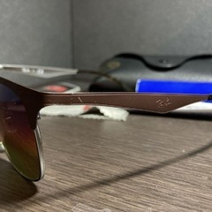 Ray-Ban サングラスの画像