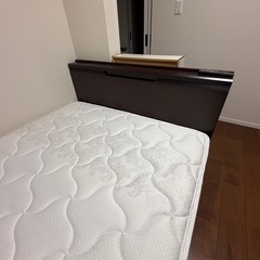 【決まりました】ダブルベッドの画像