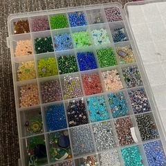 ビーズ　ハンドメイド　パーツ　多数まとめの画像