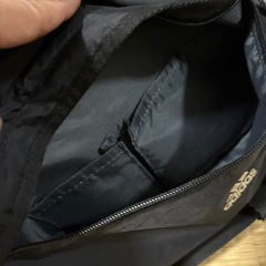 adidasショルダーバッグの画像