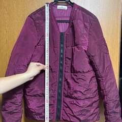 STONE ISLANDダウンジャケットの画像