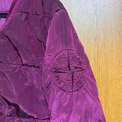 STONE ISLANDダウンジャケットの画像