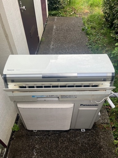 古いエアコン12畳用