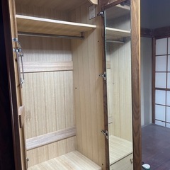 タンス　鏡付きの画像