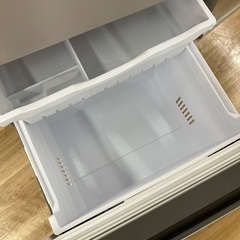 【軽トラ90分貸し出しサービス】HITACHI 3ドア冷蔵庫　R-V32R Vの画像